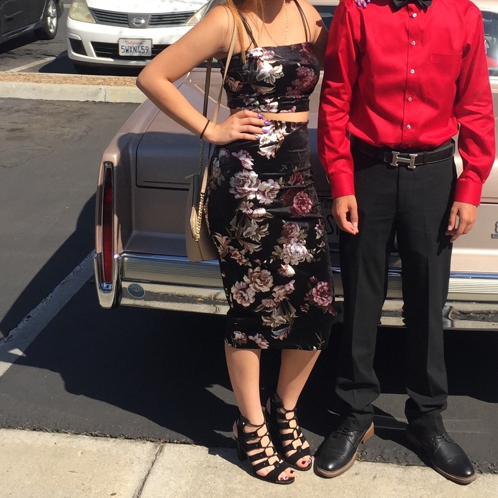 2 Piece Set - image 5